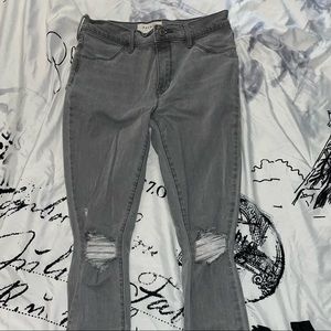 PACSUN DISTRESSED ANKLE JEGGINGS 🖤